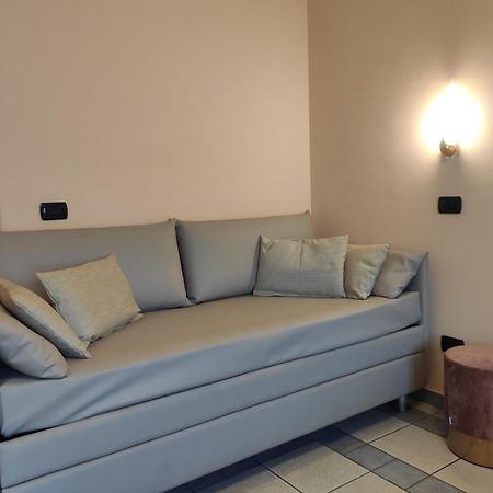 Hotel Giardino كانوبيو المظهر الخارجي الصورة