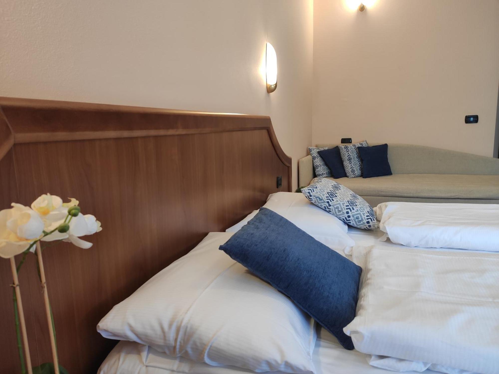 Hotel Giardino كانوبيو المظهر الخارجي الصورة