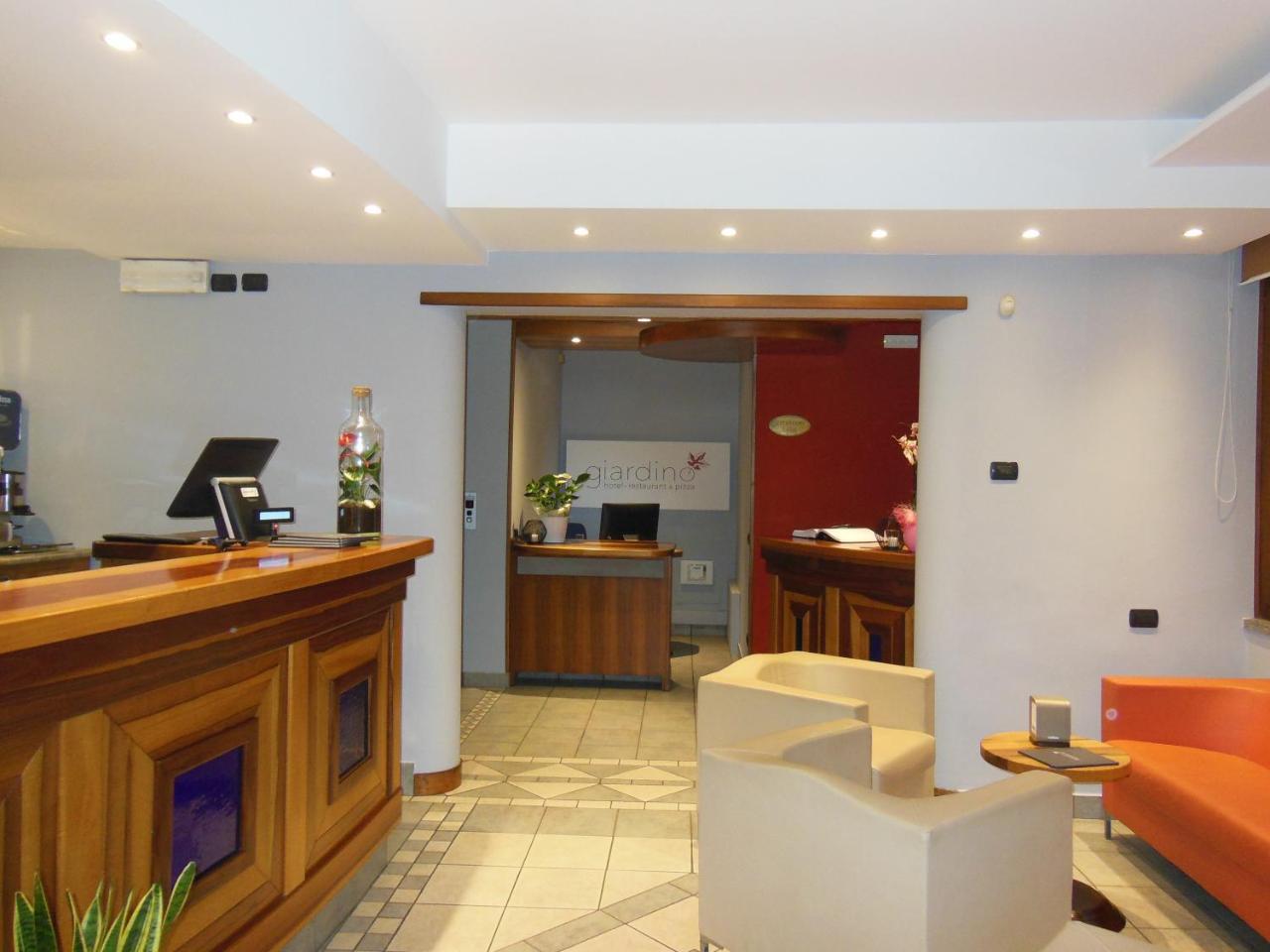 Hotel Giardino كانوبيو المظهر الخارجي الصورة